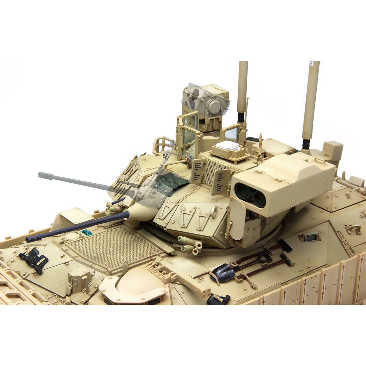 Модель сборная: боевая машина пехоты, M2A3 Bradley 1/35, Meng SS-004 –  купить оптом и в розницу от 6845.0 руб. в в ШвейСклад.