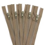 Молния трактор Arta Т6 (6 мм) 2 зам., разъем., 75 см, цв. 110 фисташковый, уп.5 шт