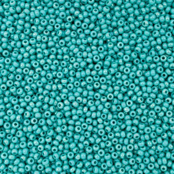 Бисер Preciosa непрозрачный с радужным покрытием, круг.отв, 500 г, (64130)331-19001-10/0