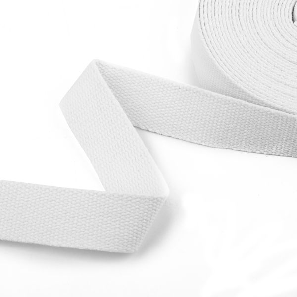 Стропа (ременная лента) 30 мм / 10 метров, толщ. 1.92 мм, [24.75 г/пог.м], 100% х/б, белый, Gamma G301C