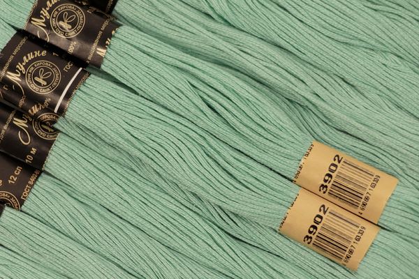 Мулине ПНК им.Кирова цв.2407 т.голубой, 12 мотков по 10 метров