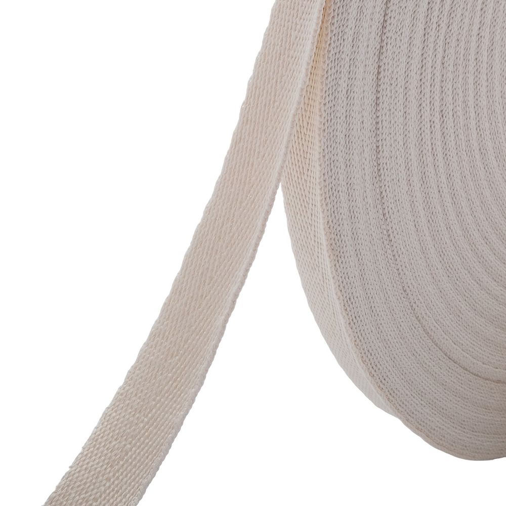 Тесьма (лента) киперная 15 мм / 50 метров, 3 г/м, 100% полиэфир, 02 молочный