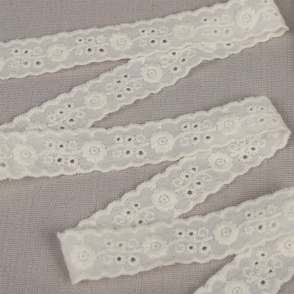 Кружево шитьё хлопок.1478 17 мм, цв.F102 молочный, уп.13.71м, Kruzhevo