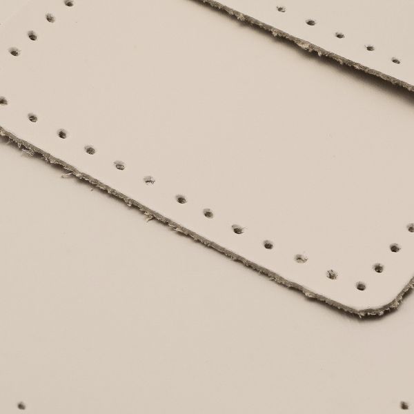 Набор заплаток пришив. из кожи, прямоуг-к 4х6,4см, 6х9,6см, 8х12,7см, с перфорацией, 3 шт (06 бежевый), 9403