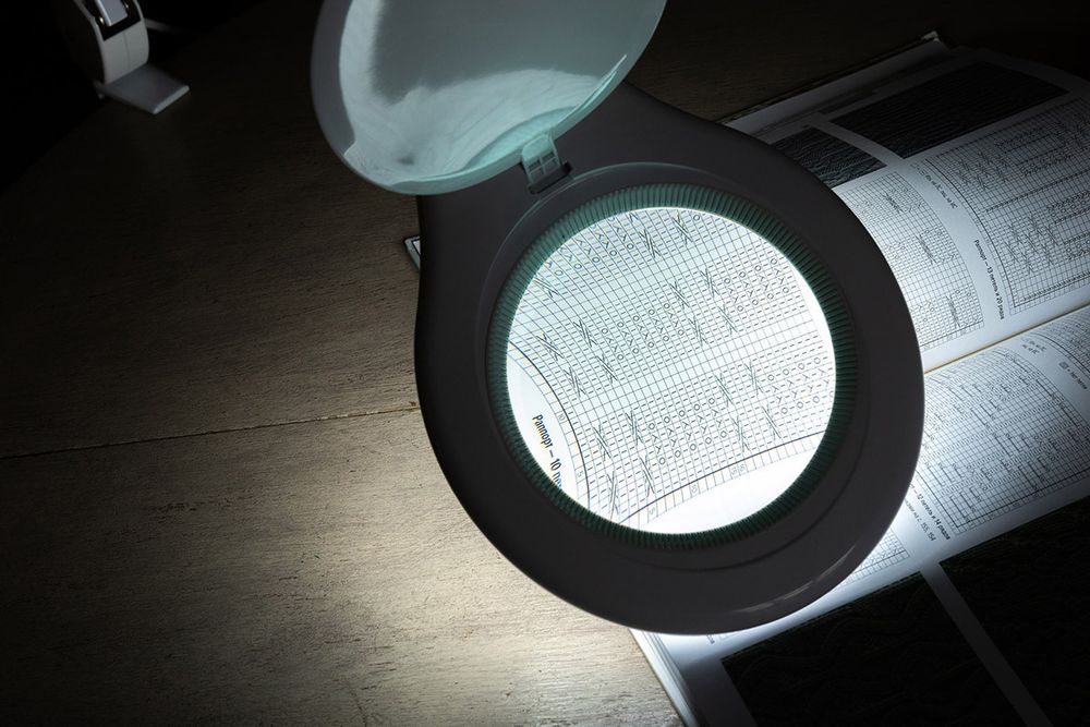 Лупа с подсветкой на струбцине ⌀12 см (ув.х2), Ferstel FR-26