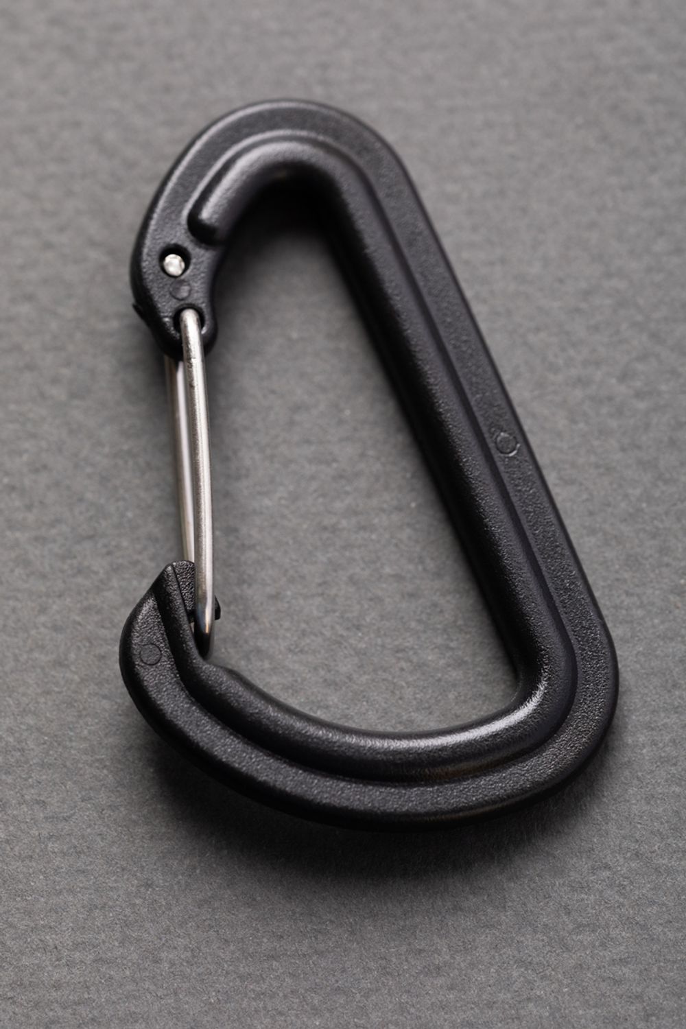 Карабин пластик с металлической застежкой 55х35 мм, 50 шт, черный, Gamma GHB018