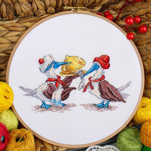 Набор для вышивания нитками МП Студия, Рыбный обед 9х17см