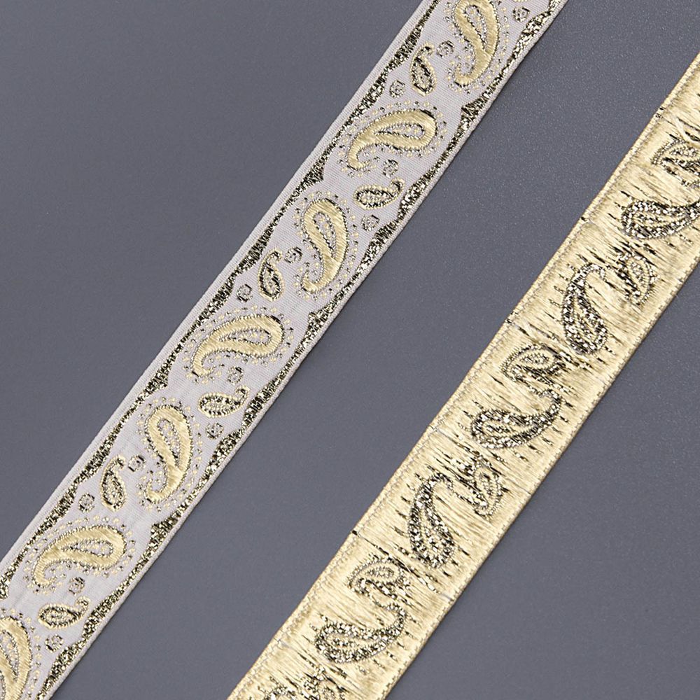 Лента (тесьма) жаккардовая 22.0 мм / 10±0.5 метров, Пейсли, 22807 белый/золото