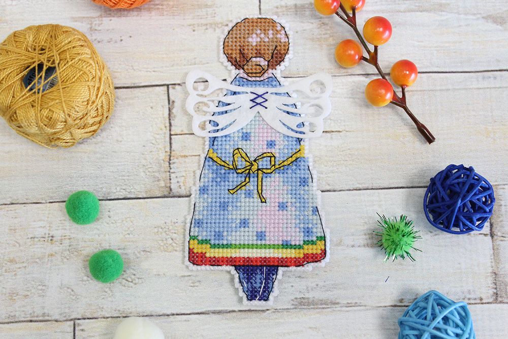 Набор для вышивания нитками МП Студия (Жар-птица), Ангел зимы, 13х6 см