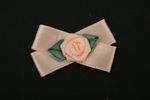 Цветок розочка атласная на банте Blitz 17, 10 шт, 06 персик-зелень
