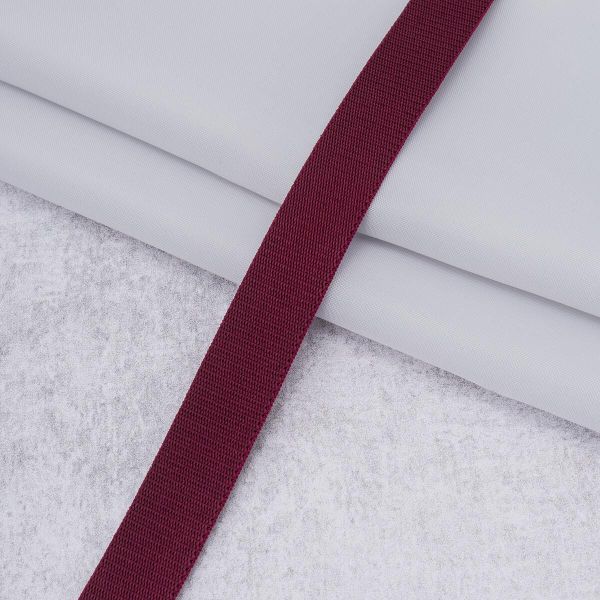 Резинка бельевая (бретелечная) 15.0 мм / 20 метров, 640/15, цв. бургунд.вино, 27950