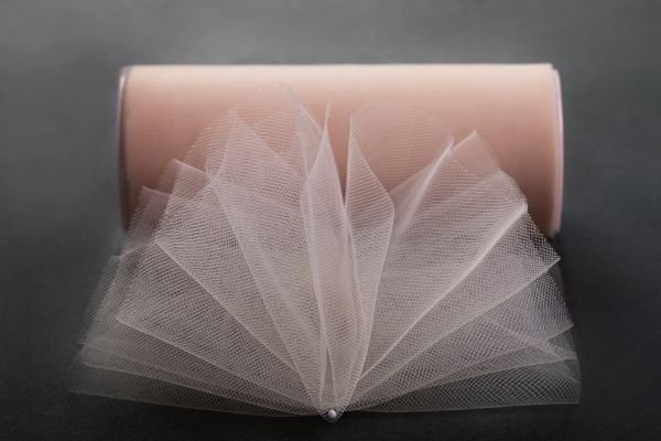 Фатин на шпульке средней жесткости, 100% нейлон, 150 мм, 11 бежевый, 22,86м, Gamma FTN/R