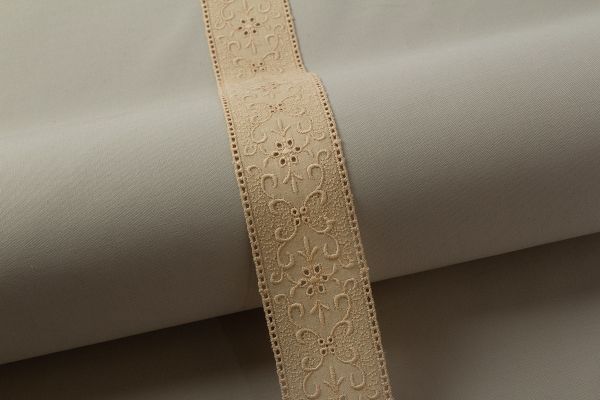 Кружево шитьё 43 мм / 10 м, бежевый, Gamma GYEM-4301