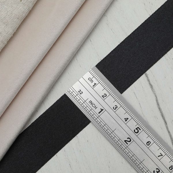 Лента атласная 1-сторонняя 25.0 мм / 22.86±1 метров, 160 черный, Globus