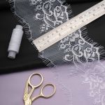 Кружево шантильи (реснички) на сетке 100 мм, белый, 3 метра, S090490