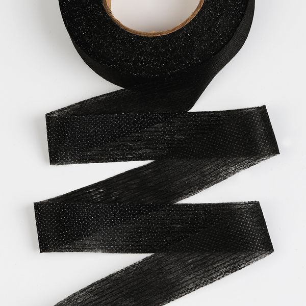 Лента клеевая нитепрошивная по долевой 20 мм / 25 метров, черный, 4720B