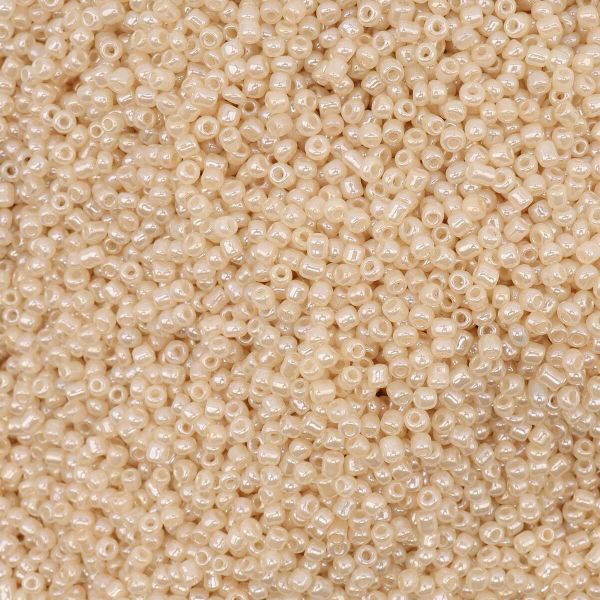 Бисер Astra&Craft 11/0 (2.1 мм), 500 г, цв. 153 экрю/жемчужный