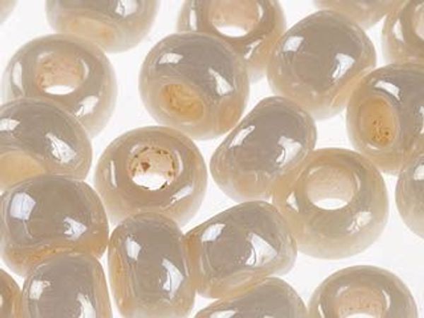 Бисер Preciosa 10/0 (2.3 мм), 50 г, жемчужный, цв. 46112