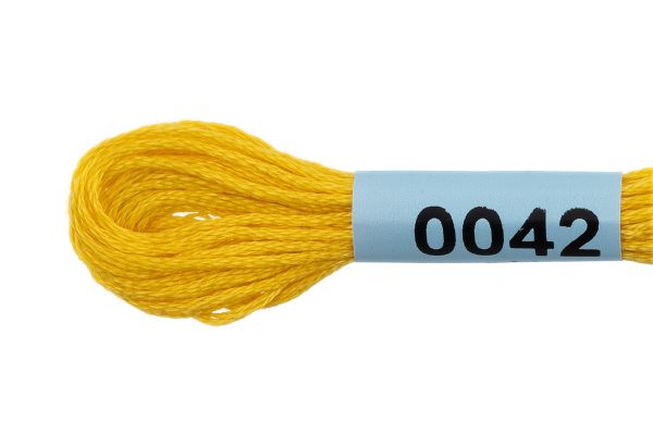 Мулине Gamma 100% хлопок, цв.0042 яр.желтый, 24 мотка по 8 метров