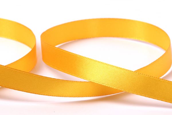 Лента атласная 1-сторонняя 12.0 мм / 33±2 метра, 120 т-желтый, Gamma