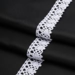 Кружево вязаное (тесьма) хлопковое 22 мм / 25 метров, одностор. (01 белый)