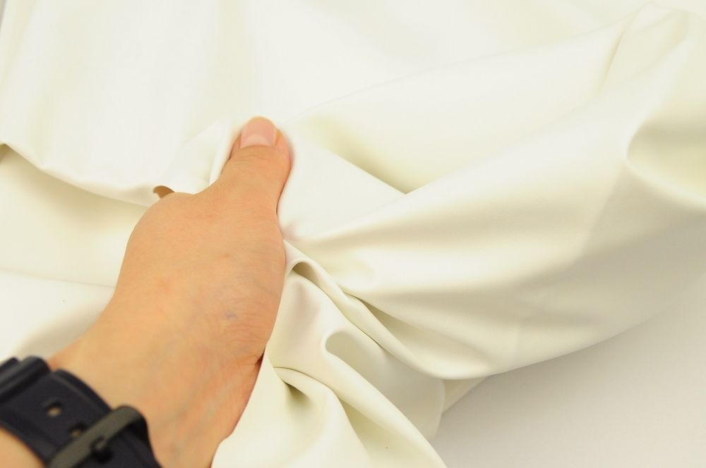 Кожа искусственная на трикотаже (ткань) 240 г/м², 140 см, цв.08 айвори, 25м /TOS/