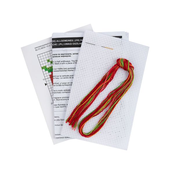 Набор для вышивания нитками Klart, Ягодка, 7,5х8,5 см