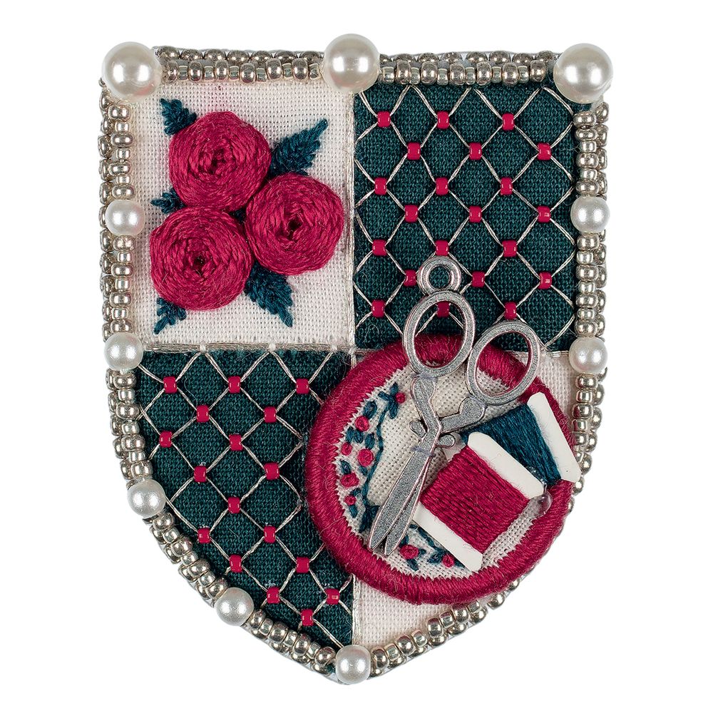 Набор для вышивания бисером Klart 10-515, Герб вышивальщицы, 4.5х9.5 см