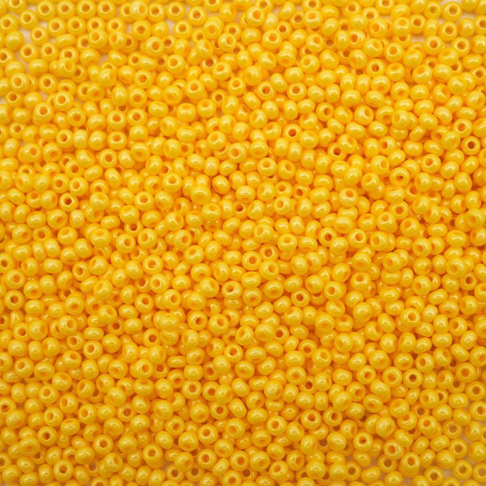 Бисер Preciosa цветной мелованный 10/0 (2.3 мм), круг.отв., 50 г, (16383)