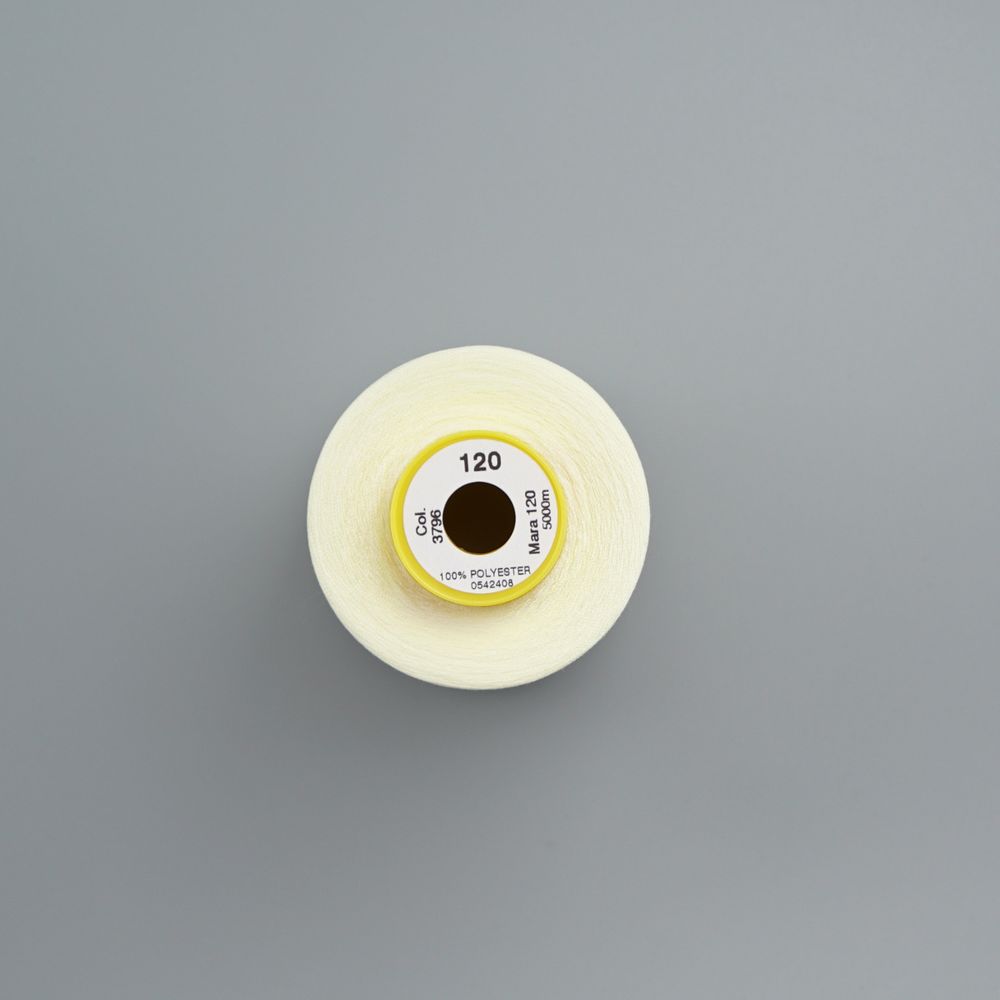 Нитка универсальная Gutermann Mara 120/2, 5000 м, 700185, 3796 светло-кремовый, 1 катушка