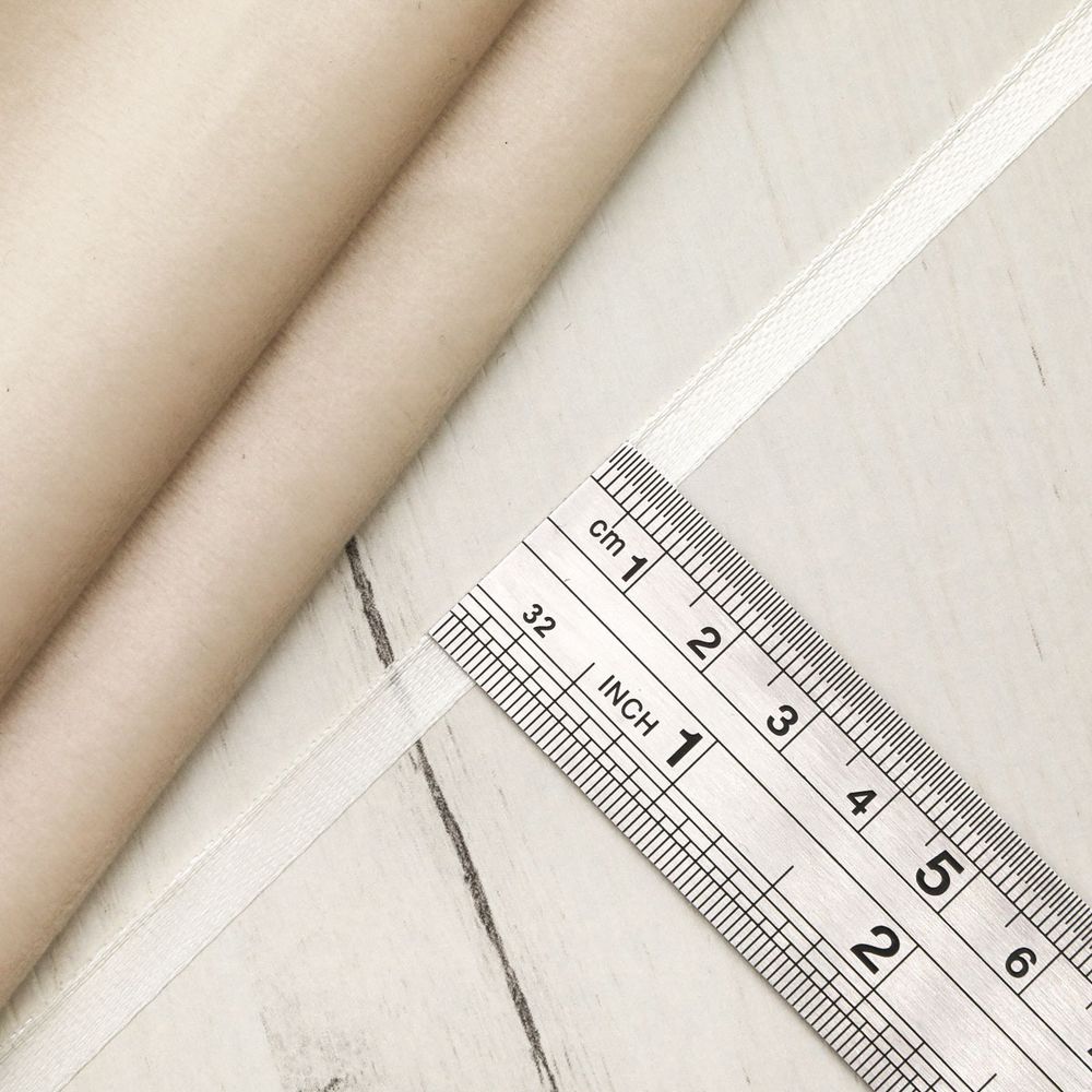 Лента атласная 1-сторонняя 6.0 мм / 22.86±1 метров, 047 молочный, Globus