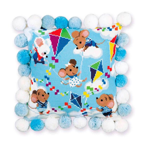 Набор для вышивания нитками Риолис, Подушка Выше облаков 30х30 см, 558025