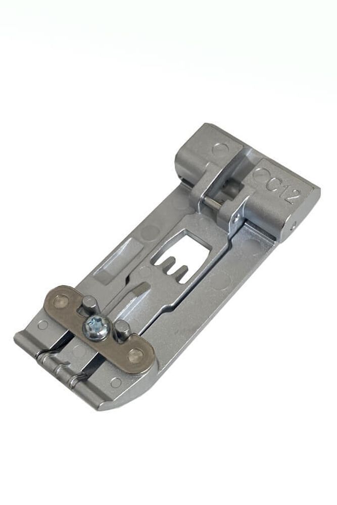 Лапка для оверлока компенсирующая №C12 для плоского шва, 103 609 70 00, Bernina, 1 шт