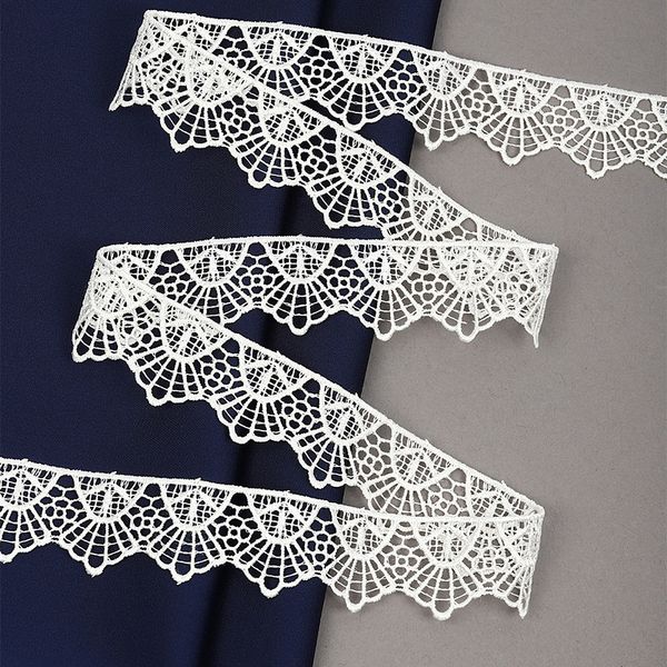 Кружево гипюр (плетёное) 30 мм, цв.4 молочный, уп. 9 м, Kruzhevo