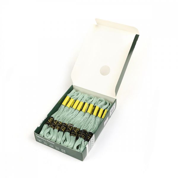 Мулине ПНК им.Кирова цв.9276 бл.зеленый, 24 мотка по 8 метров