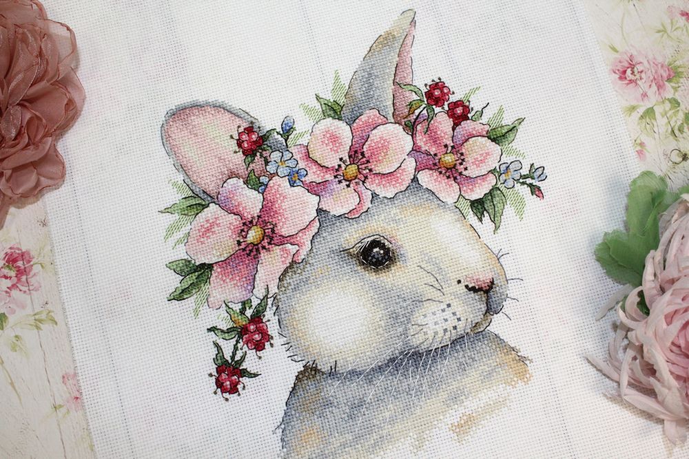 Набор для вышивания МП Студия НВ-785 Кролик в цветах, 24х20 см