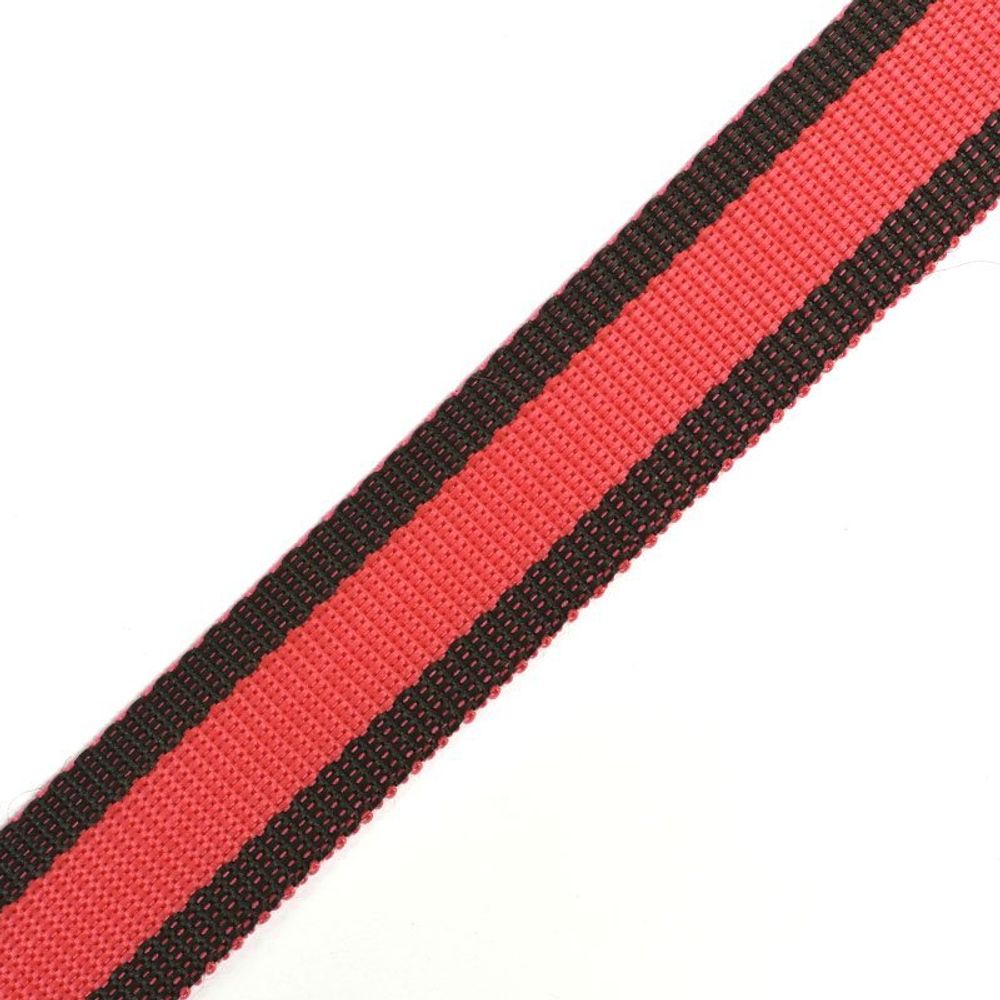 Стропа (ременная лента) 30 мм / 5х2.5 метра, 31 черный-красный Стропа (ременная лента) 30 мм / 5х2.5 метра, 31 черный-красный