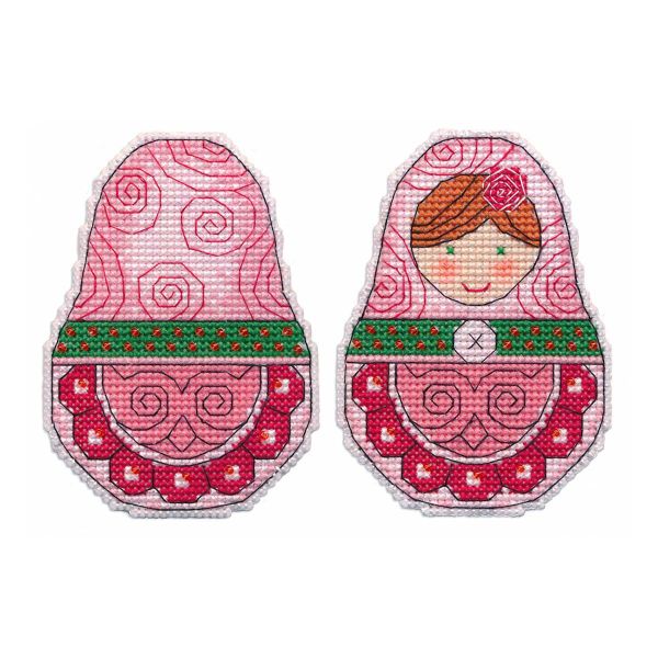 Набор для вышивания нитками Овен, магнит на пластиковой канве Елочная игрушка. Матрешка 7х9.7 см