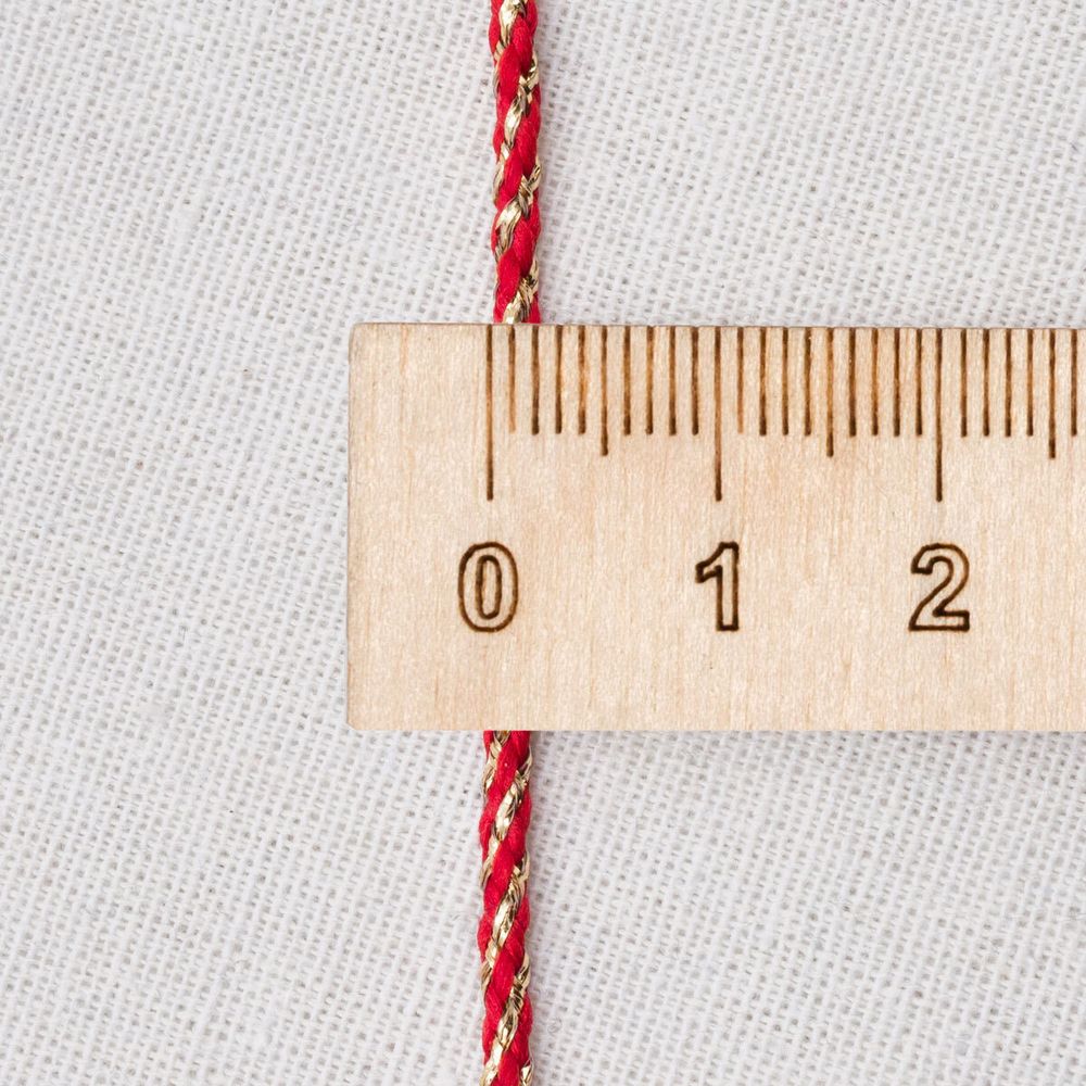 Шнур отделочный с метанитом ⌀3.0 мм / 20м (полиэстер 68%, метанит 32%), красный с золотом, Р2869