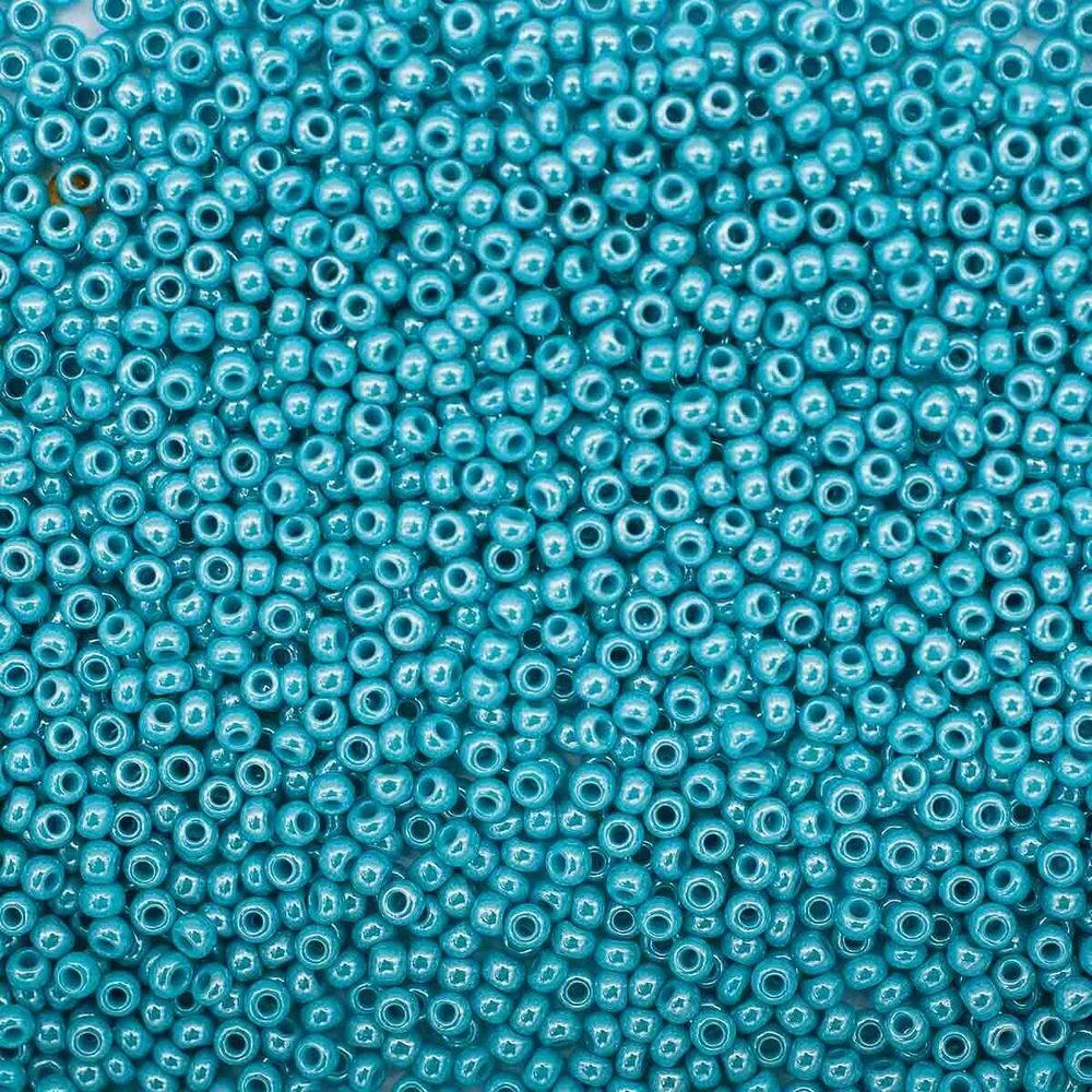 Бисер Preciosa 10/0 (2.3 мм), 100 г (5х20 г), непрозрачный с покрытием, цв. 68030