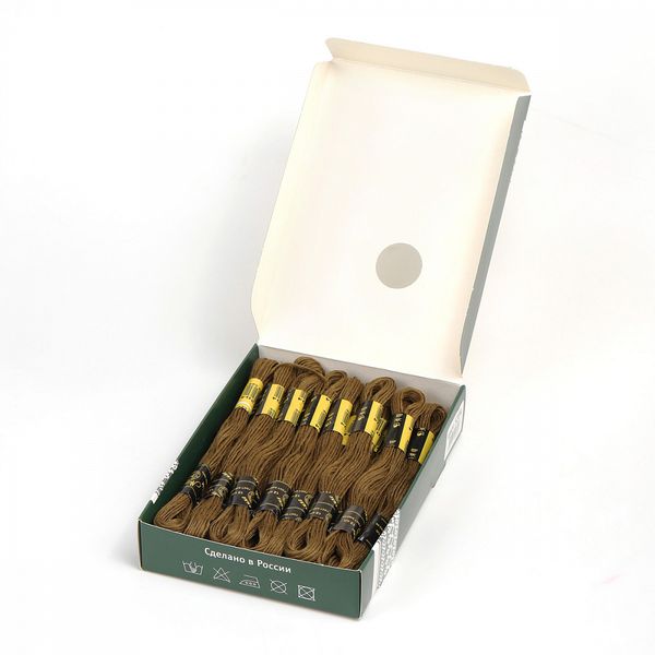 Мулине ПНК им.Кирова цв.5204 хаки, 24 мотка по 8 метров