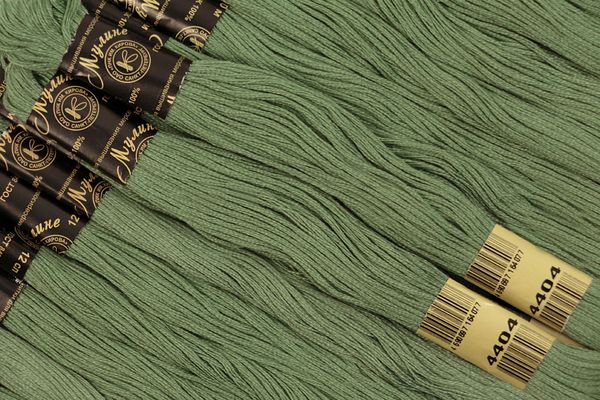 Мулине Ideal ТВ, 24 мотка по 8 метров, цв. 523