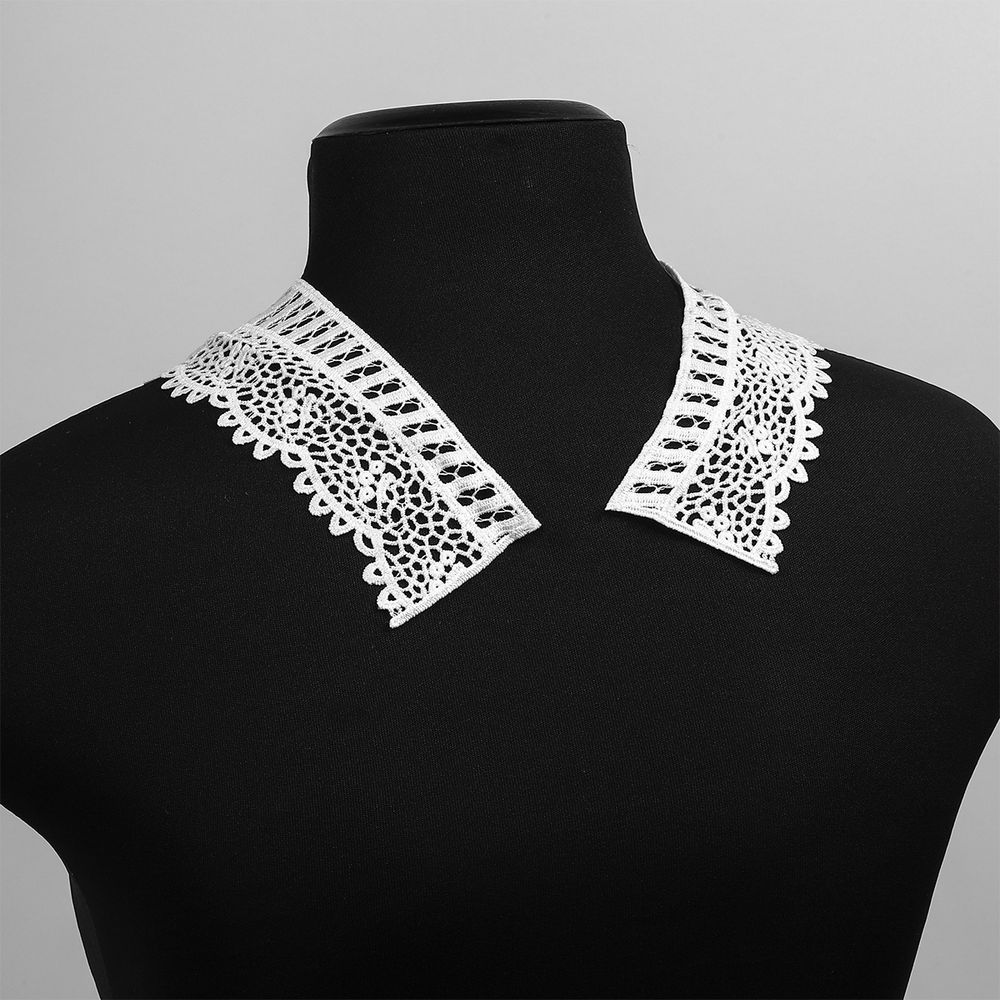 Накладной кружевной воротник 32х35 см, матовая нить Kruzhevo TBY.13/188, цв.белый уп.1шт