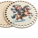 Набор донышек для вязания Матовый фанера ⌀15х0.4 см, 2 шт, 09 Мишка на лошади, Love2art ДВ-02