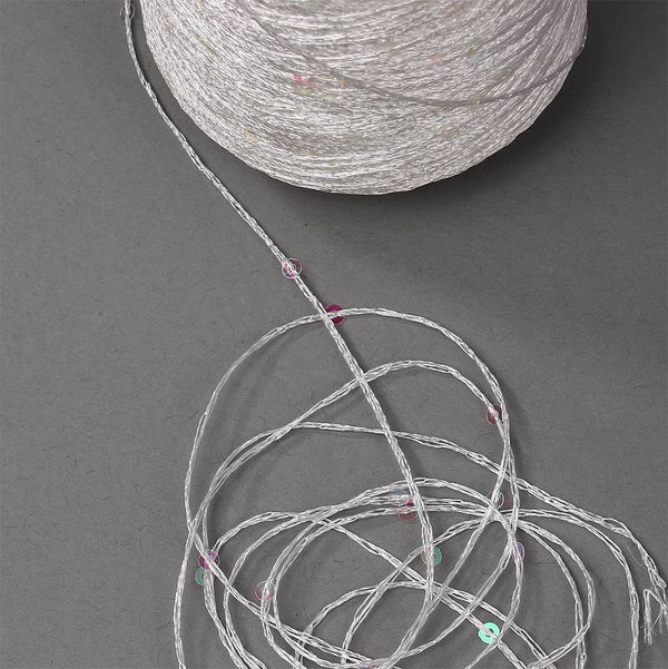 Пряжа для вязания Magic 4 Hobby с пайетками / уп.1 мот. по 100 г, 700м, цв.1