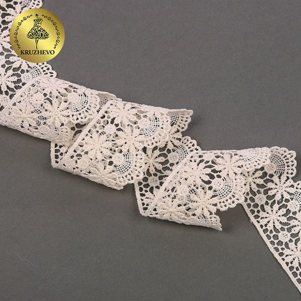 Кружево гипюр (плетёное) 40 мм, матовая нить TBY.0869, цв.F102 молочный уп.13.71м, Kruzhevo