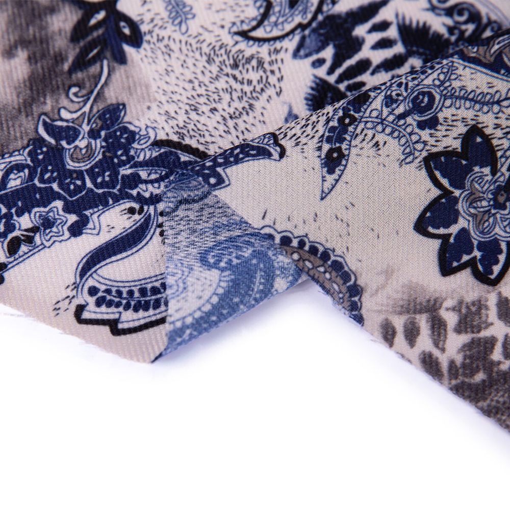 Дублерин эластичный точечный 50 г/м², 150 см / рул. 50 метров, серо-синий (растительный орнамент), G-92eht Gamma