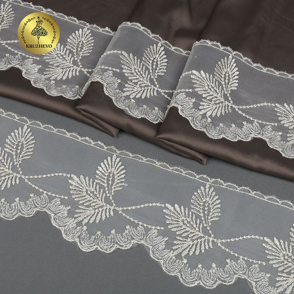 Кружево на сетке широкое 105 мм, 40483, цв.W0115 молочный уп.13.7м, Kruzhevo