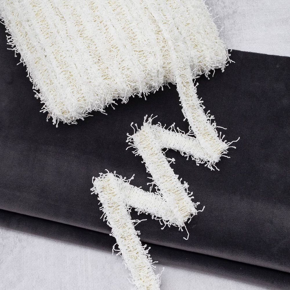 Тесьма отделочная твидовая 25 мм / 41.14 метра, с люрексом, белый/золото, 3Al280