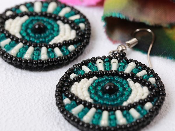 Набор для вышивания бисером Klart, серьги Глаза, 3,5х3,5 см